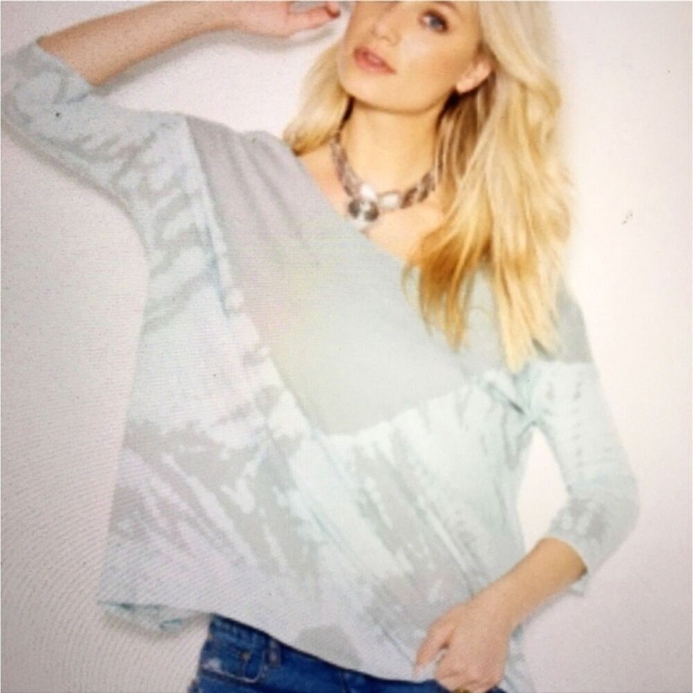 Free People We the Free Light Blue and Gray Tie-dye Coastal Tunic Size‎ XS
